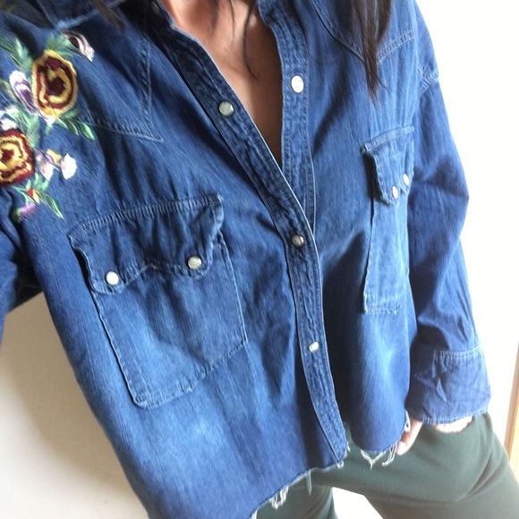 Zara Tops - ZARA DENIM BUTTON UP